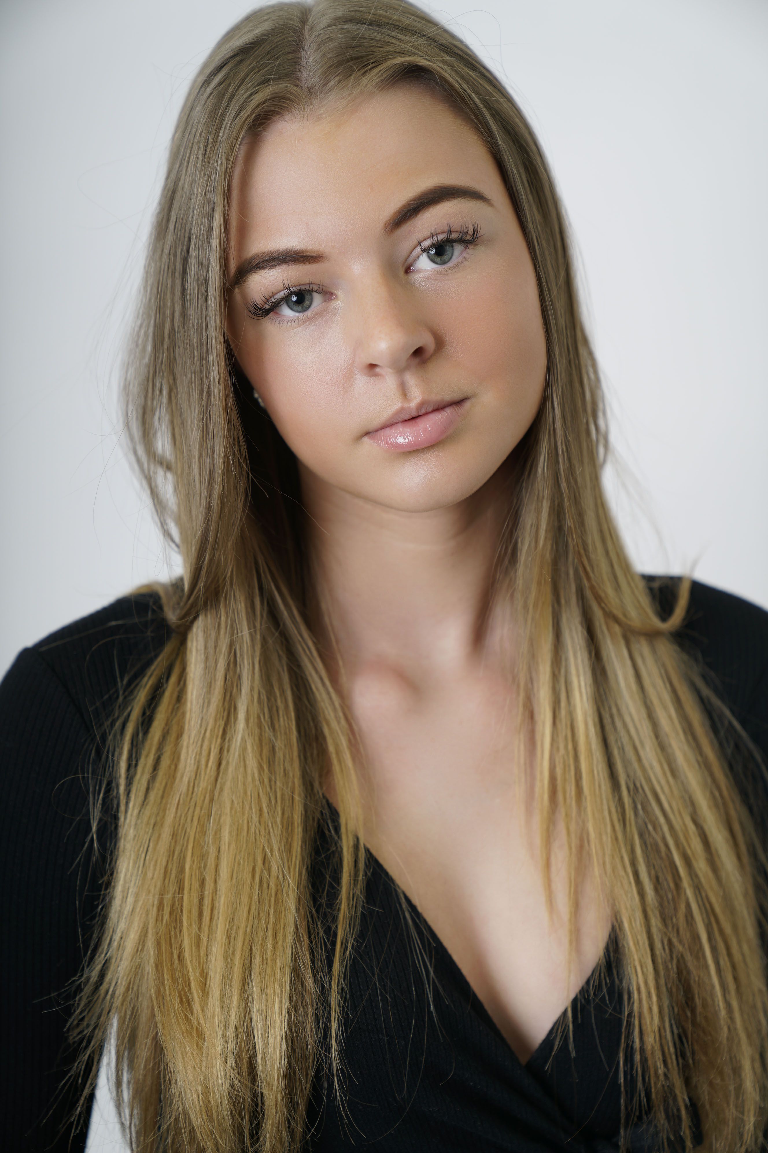 Gracie Wright Profile | YUMM - Your Model Management
